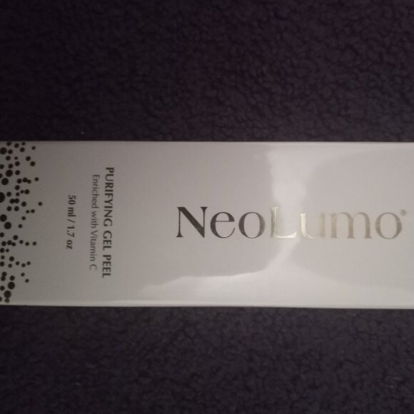 NeoLumo Purifying Gel Peel